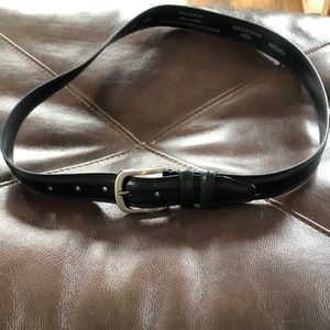 Men’s Docker Belt. Size 38. Man made with leather lining. Solid clasp.